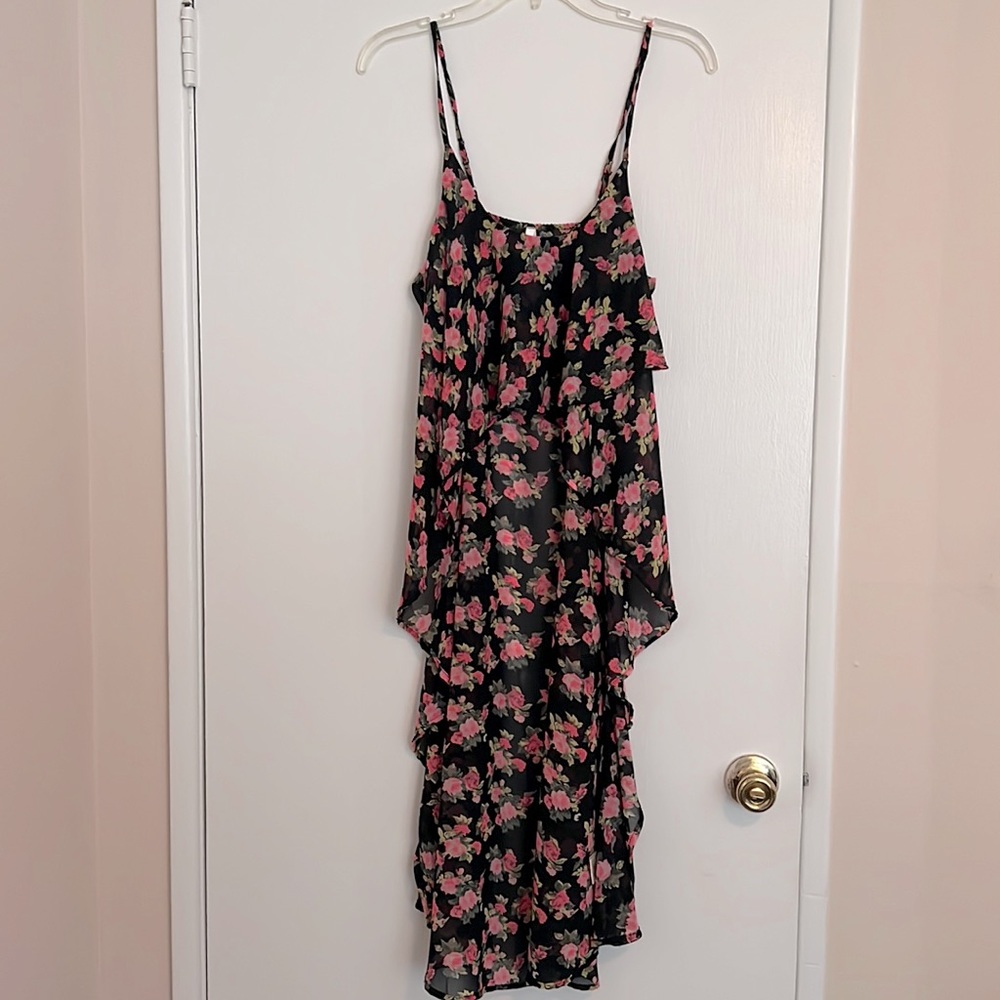 Live 4 Truth Hi-Lo Floral Tank Size L NEW without tags